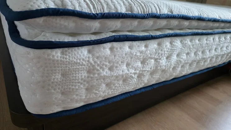Mattress for Back Pain Review: Replacing My 6-Year-Old Bed with a Roll-Packed Mattress