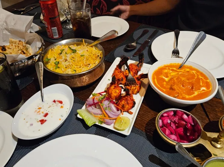 阿聯阿布達比必吃推薦｜Moti Mahal Delux Restaurant 印度料理實測不踩雷
