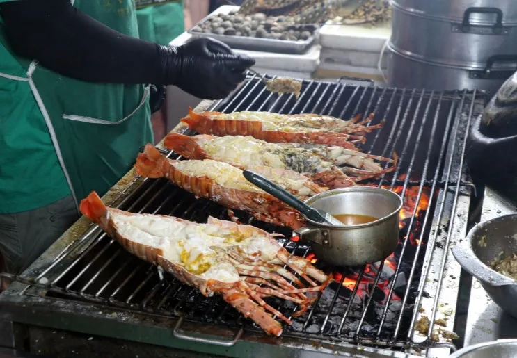 タイ・バンコクのチャイナタウンで海鮮を食べるなら！Fikeaw Yaowarat実食レポ