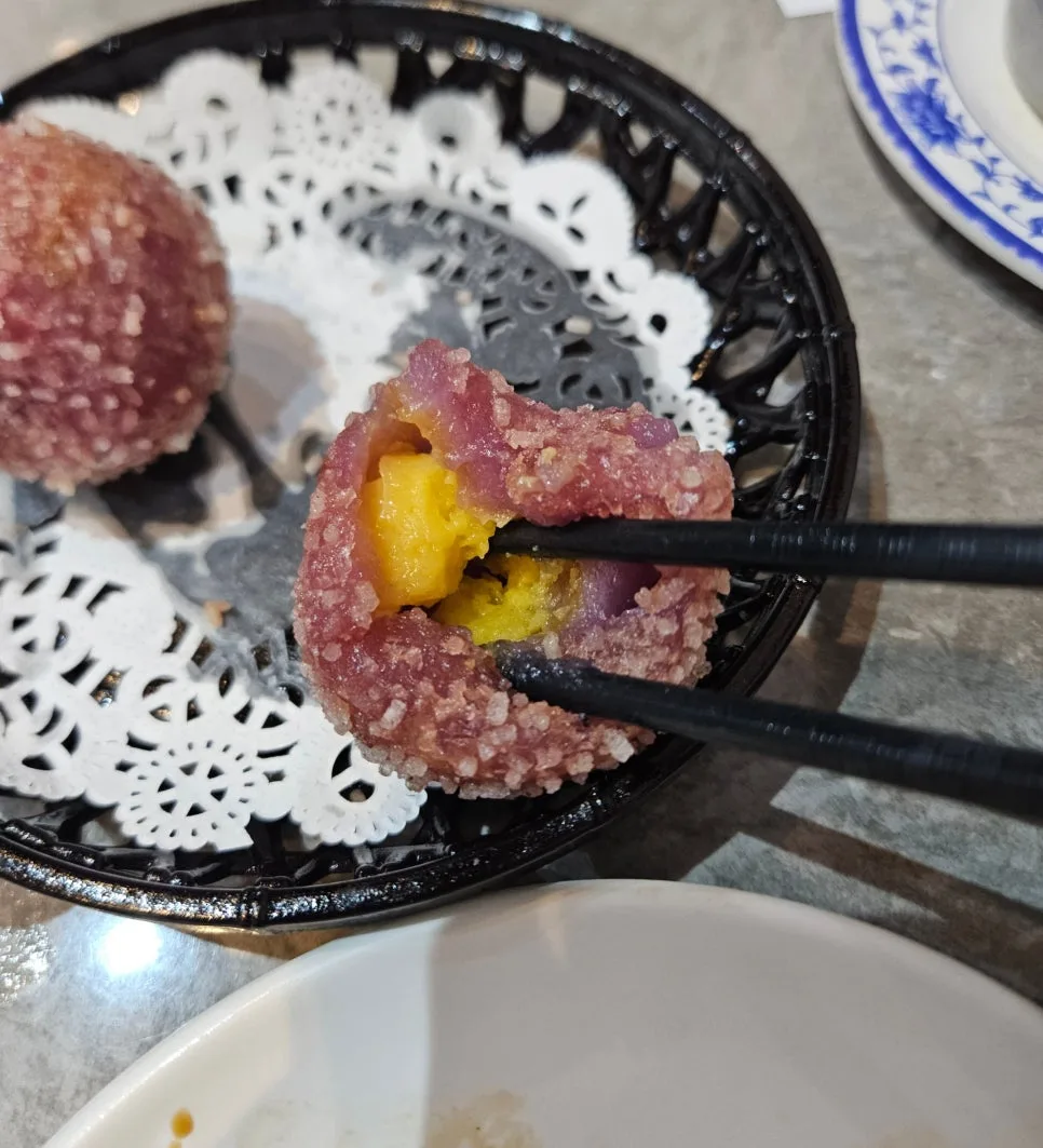Hong Kong potato balls dessert