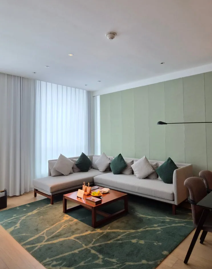The Sukhothai Shanghai Review: Executive Suite & Baby Gear